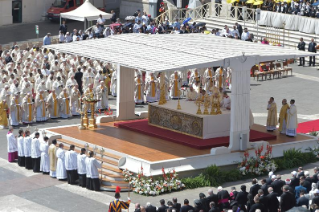 21-Santa Misa y proclamaci&oacute;n de 4 nuevas santas