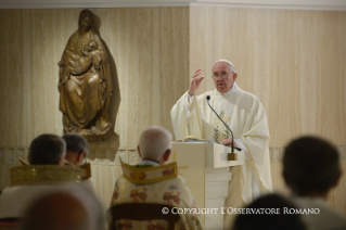 5-Misa matutina en la capilla de la Domus Sanctae Marthae: <i>Perseguidos por ser cristianos</i>
