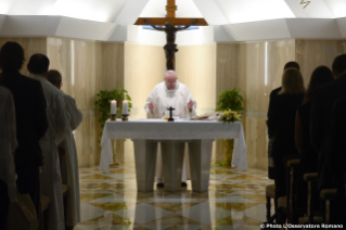 0-Meditazione quotidiana nella Cappella della Domus Sanctae Marthae: <i>Doppia confessione</i>