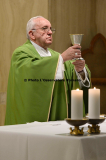 0-Misa matutina en la capilla de la Domus Sanctae Marthae: <i>Morderse la lengua</i>