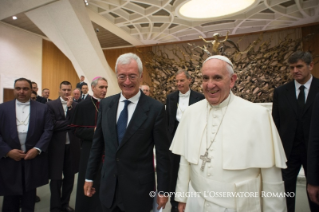10-Udienza ai partecipanti all'Incontro promosso dal "Banco Alimentare" 
