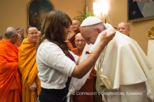 8-Saluto ai partecipanti all&rsquo;incontro di dialogo tra Buddisti e Cattolici degli Stati Uniti d&rsquo;America, promosso dal movimento dei Focolari e dal Pontificio Consiglio per il Dialogo Interreligioso 