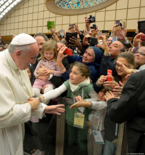1-Udienza ai partecipanti al Congresso Mondiale promosso dalla Congregazione per l'Educazione Cattolica (degli Istituti di Studi) 