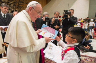 13-Incontro con Bambini e Ragazzi di Scuole italiane, partecipanti alla manifestazione promossa da "La Fabbrica della Pace"
