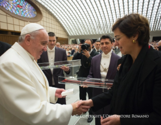 4-A los empleados de la empresa ferroviaria italiana