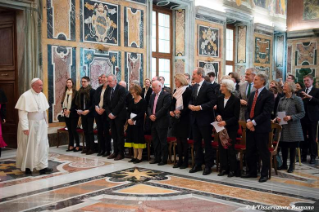 0-Udienza ai partecipanti alla Conferenza promossa dal "Romano Guardini Stiftung" 