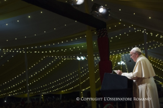 6-Viaggio Apostolico: Incontro con le Autorit&agrave; del Kenya e con il Corpo Diplomatico