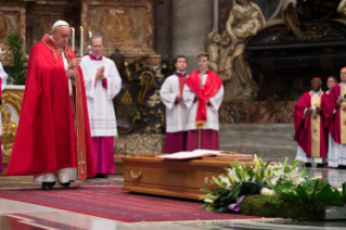 0-Exequias del Se&ntilde;or Cardenal Karl Josef Becker, S.I.   