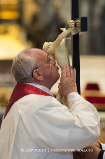2-Viernes Santo &ndash; Celebraci&oacute;n de la Pasi&oacute;n del Se&ntilde;or