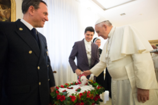 8-Presentazione degli agnelli benedetti in occasione della festa di Sant'Agnese