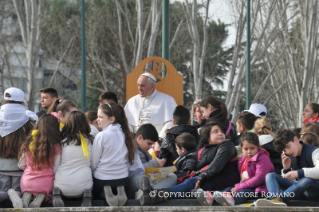 2-Visita Pastorale: Incontro con la popolazione di Scampia e con diverse categorie sociali