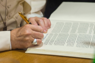 1-Intervenci&#xf3;n del Santo Padre en el encuentro sobre &#x201c;Esclavitud moderna y cambio clim&#xe1;tico, el compromiso de las grandes ciudades"
