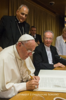 10-Intervenci&#xf3;n del Santo Padre en el encuentro sobre &#x201c;Esclavitud moderna y cambio clim&#xe1;tico, el compromiso de las grandes ciudades"